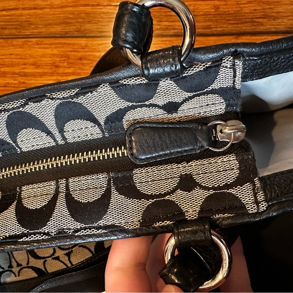 Coach purse - Picture 8 of 8